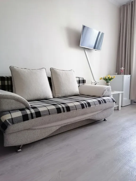 Честная квартира с балконом Четыре угла возле ТЦ Аура