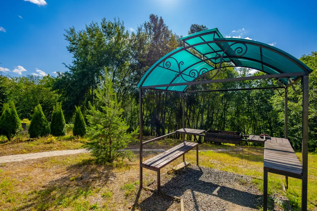 Коттедж с мангальной зоной