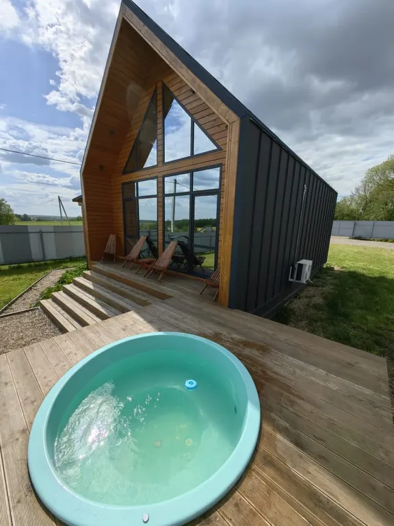 Новый уютный дом в тихом месте