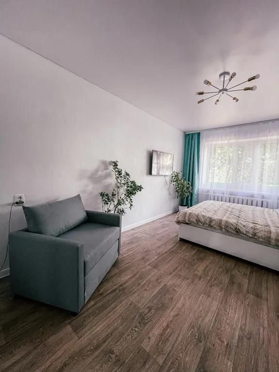 Квартира Однокомнатная квартира в центре города, рядом с вокзалом — Великий Новгород