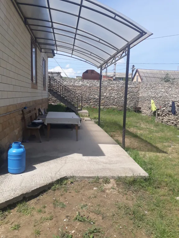 Красивый дом у моря