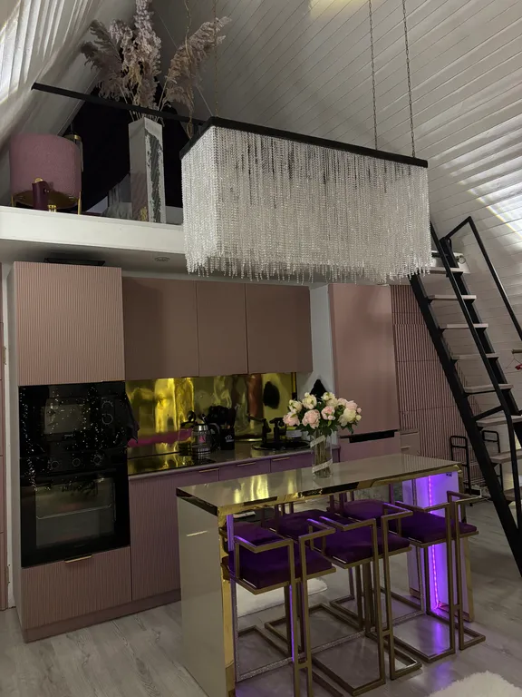 Коттедж Уютный A-frame «Облака» с видом на горы — Гостагаевская