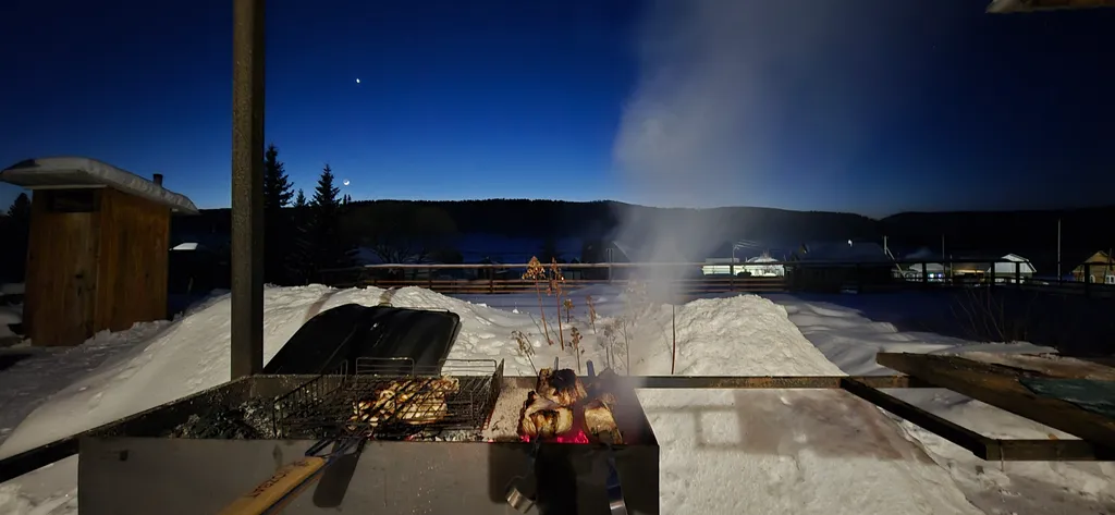 Дом с видом на горы и лес