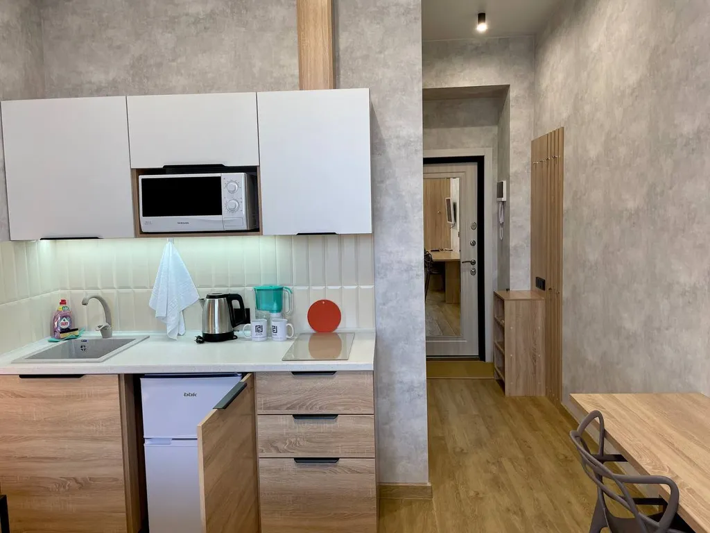 "В Гости!" на Запорожской 69  (1к студия №4 рядом с БЦ "Сити")