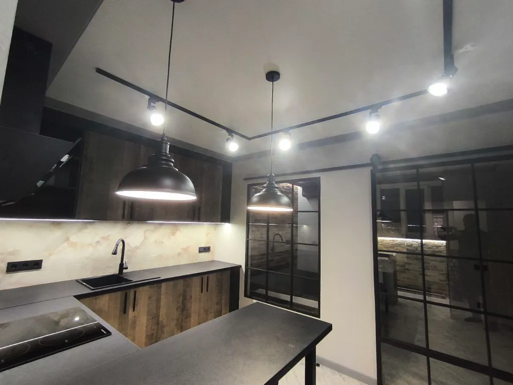 Уютная квартира с дизайнерским ремонтом в стиле Лофт