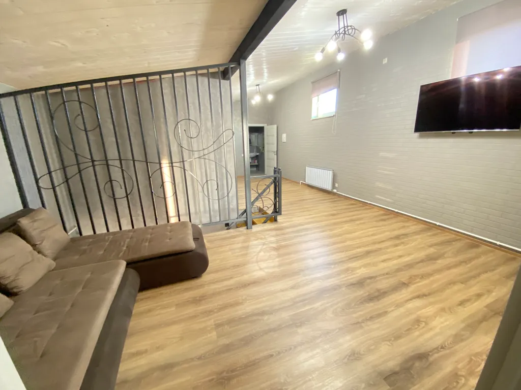 5-комнатный Дом