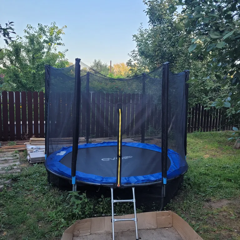 Дача с большой беседкой