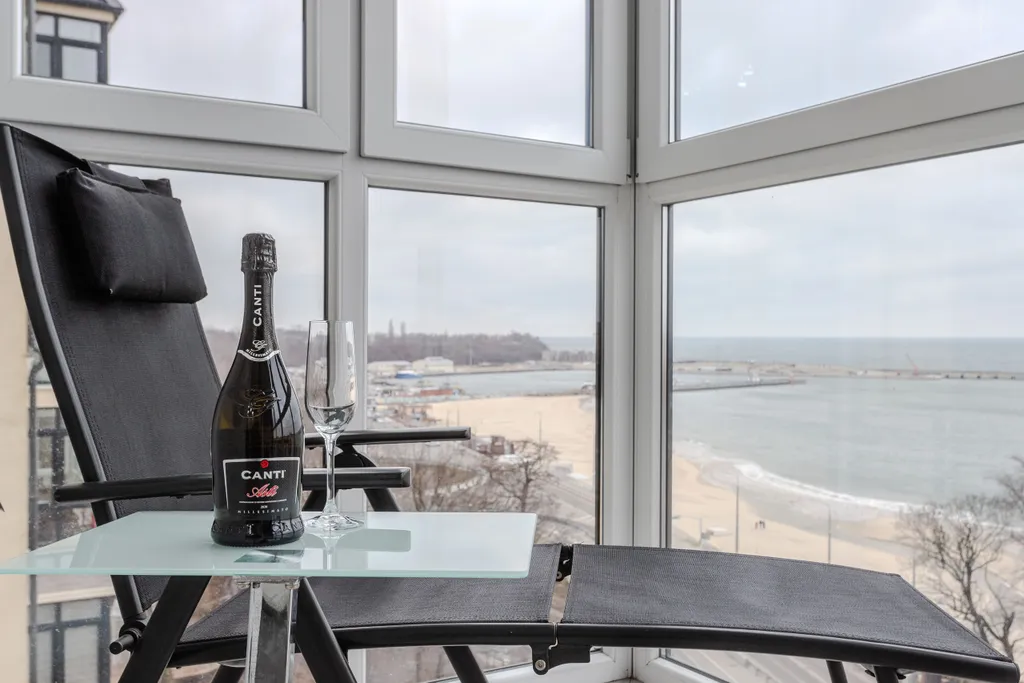 2-х комнатные просторные апартаменты с прекрасным видом на море