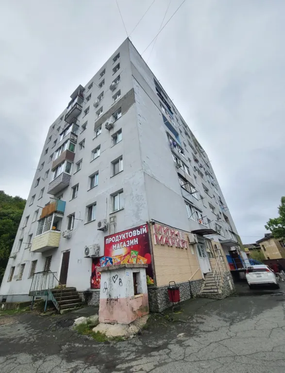 Гостинка в доме коммунального типа