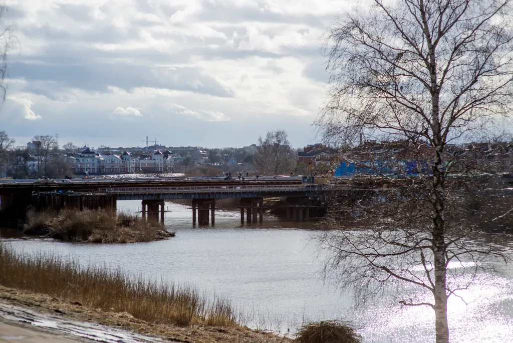Двухкомнатная квартира с новым ремонтом и видом на реку