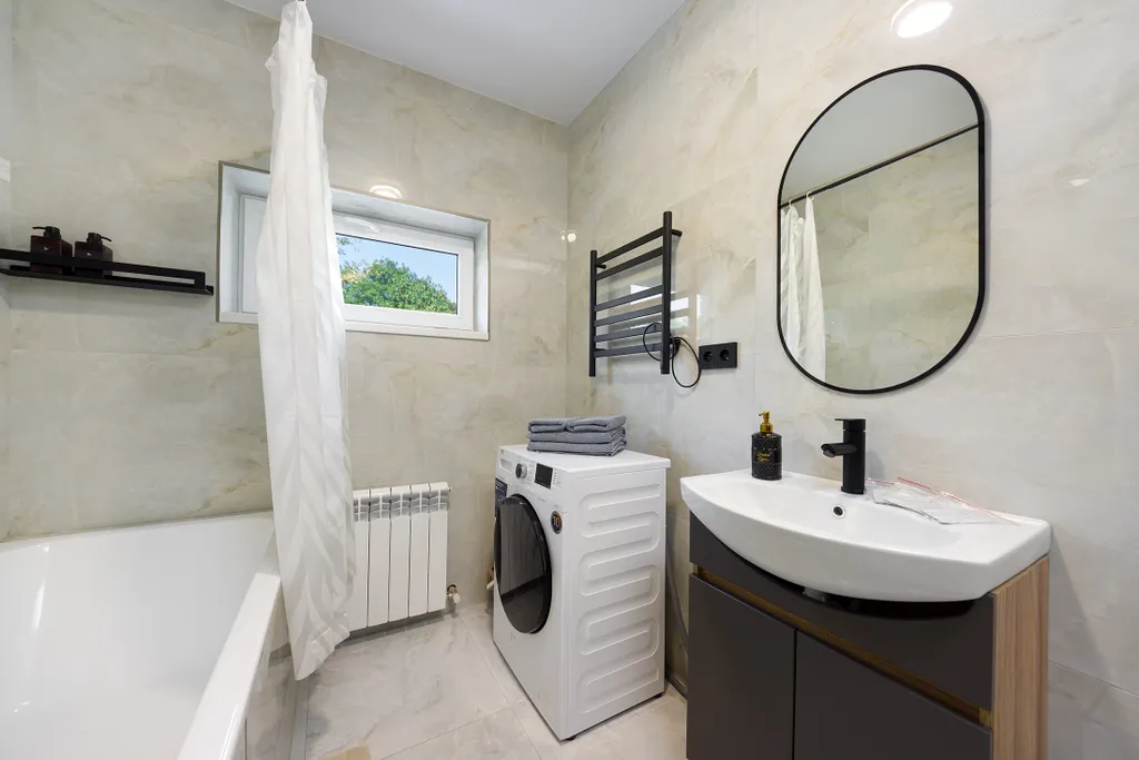 Дом с зоной отдыха на улице