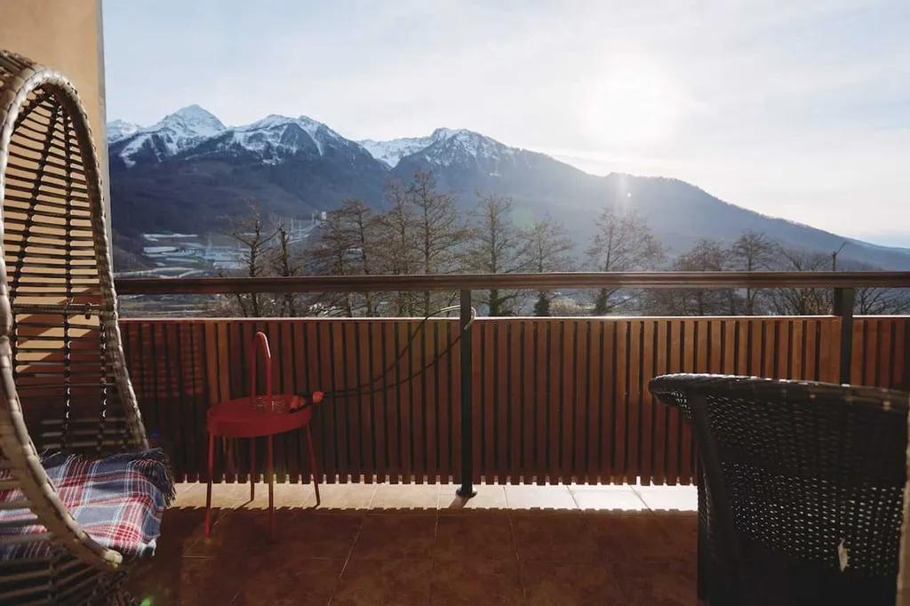 Апартамент райдера с видом на горы