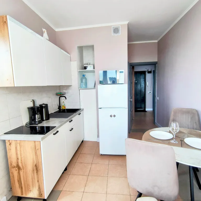 Ждем гостей в солнечную, просторную 1 комнатную квартиру