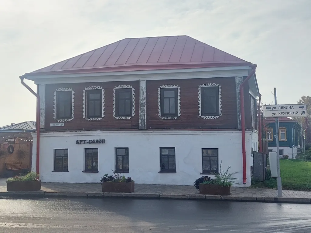 Часть дома в центре города с видом на достопримечательность