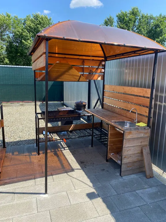 Деревянный домик Nur house с подогреваемым бассейном