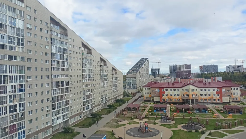 Уютная 2-комнатная квартира возле ТЦ Аура