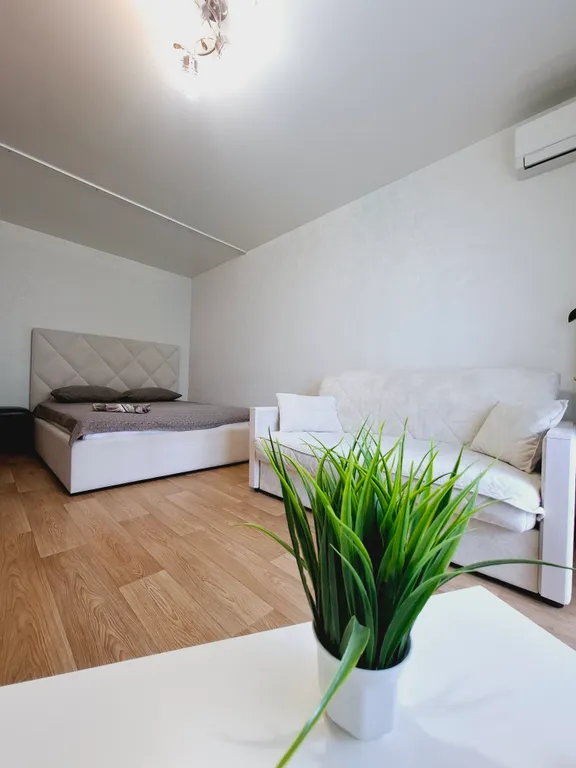 1 комнатная квартира на Усманова возле Торгового и Мегастроя — аренда посуточно в Набережные Челны