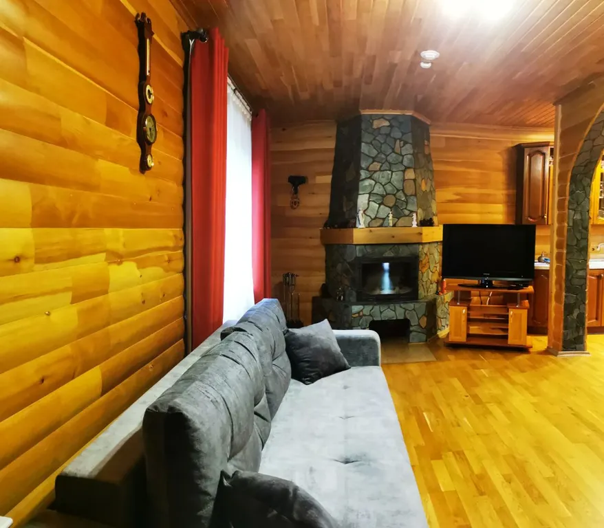 Эко-вилла с видом на Катунь и остров