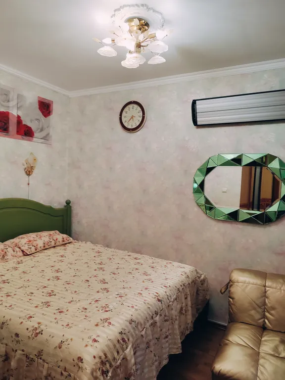 Коттедж Квартира в центре набережной у моря, в отдельно стоящем доме — Ялта