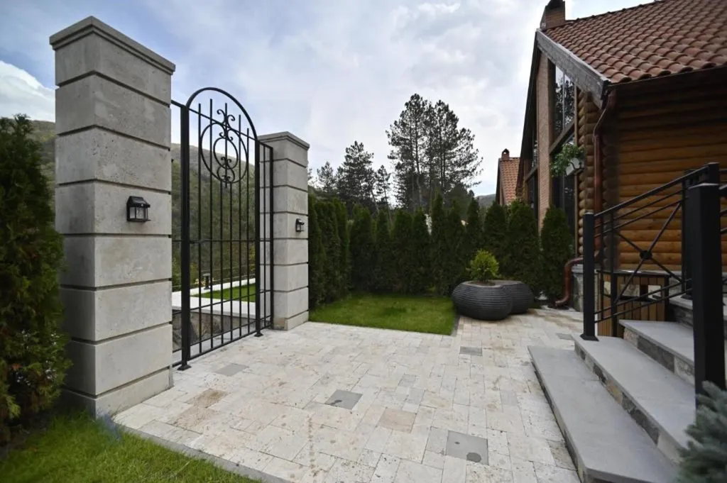 5-комнатный Дом