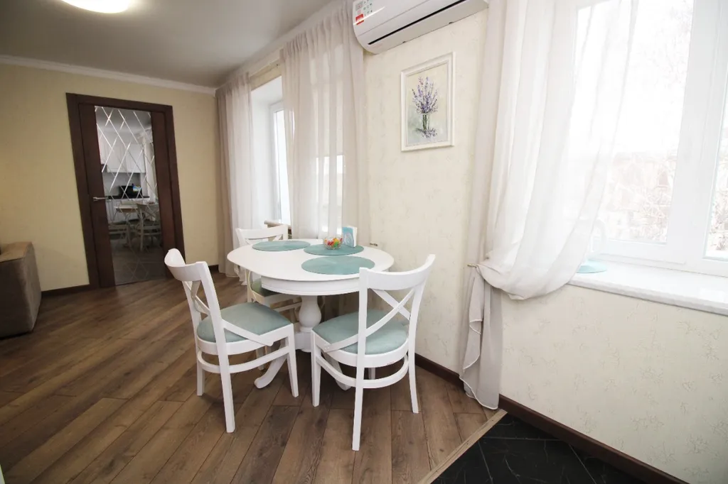 Современная евродвушка рядом с парком в Центральном районе