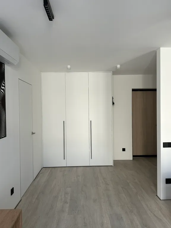 Эксклюзивная евродвушка с просторной террасой в самом сердце города