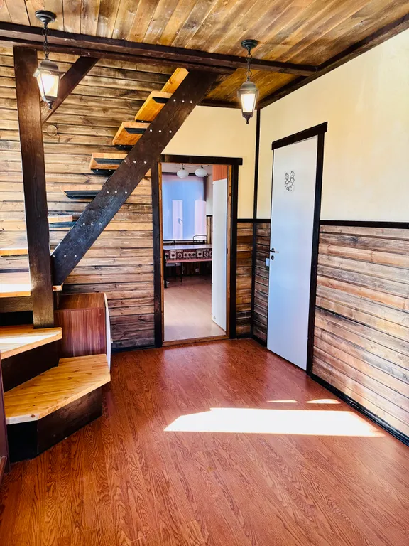 Уютный коттедж с дизайнерской отделкой и сауной