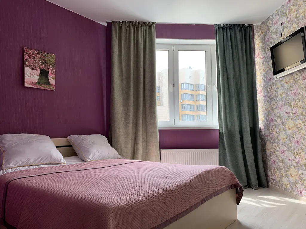 Чистая квартира с удобным выездом на Москву — аренда посуточно в Подольск