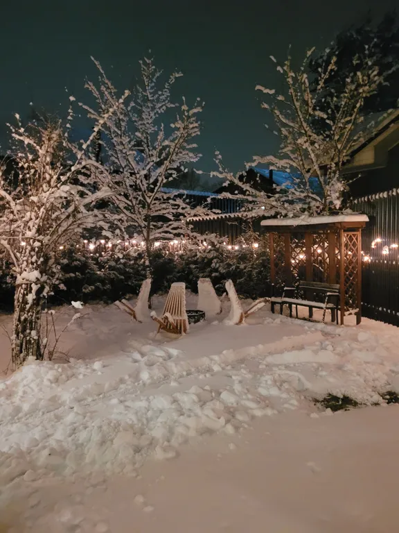 Коттедж Новый дом с иллюминацией и зоной отдыха на отдельной территории — Жаворонки