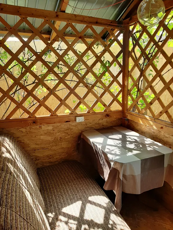 Коттедж Домик с беседкой — Евпатория