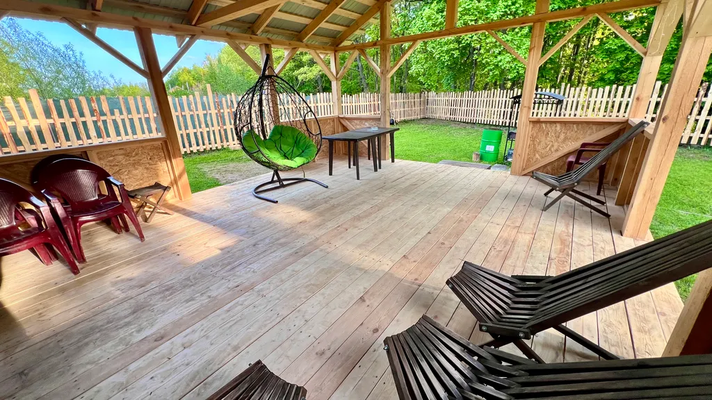 Рубленный дом - баня с террасой