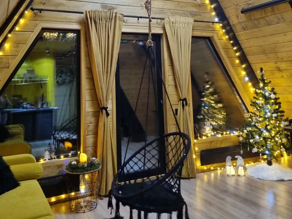 Коттедж Уютный А-фрейм домик с купелью в лесу — Соловеново