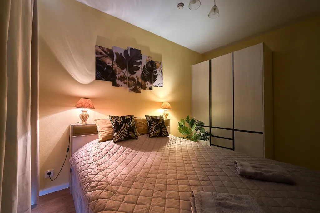 Квартира Уютная евродвушка с кроватью и диваном — аренда посуточно в Обнинск