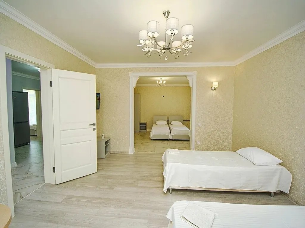 4-комнатная Квартира