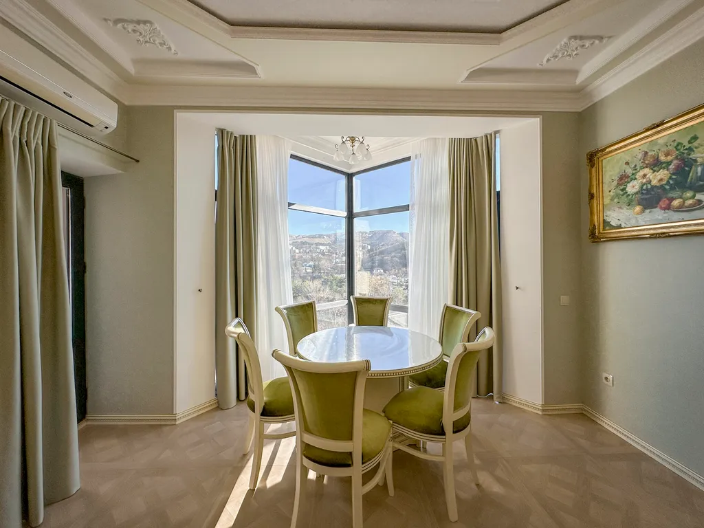 Апартамент с видом на город