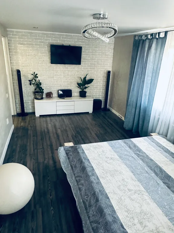 Уютная 2-я квартира в центре Красного камня