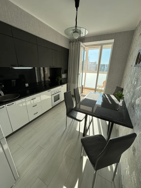 Двухкомнатная квартира у Нахимовского училища