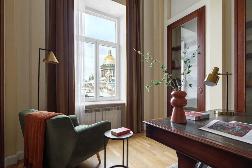 Апартаменты 210 м² с видом на Исаакиевский собор