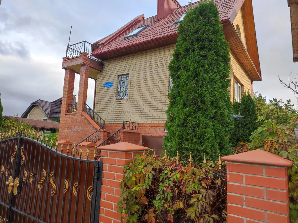 Уютный кирпичный коттедж с баней на дровах и велосипедами для прогулок