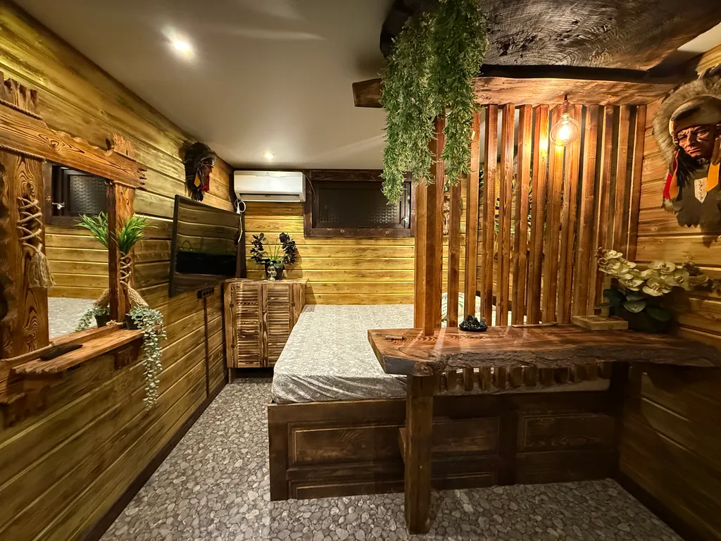 Дом Шилтон Виладж с бассейном, баней и джакузи