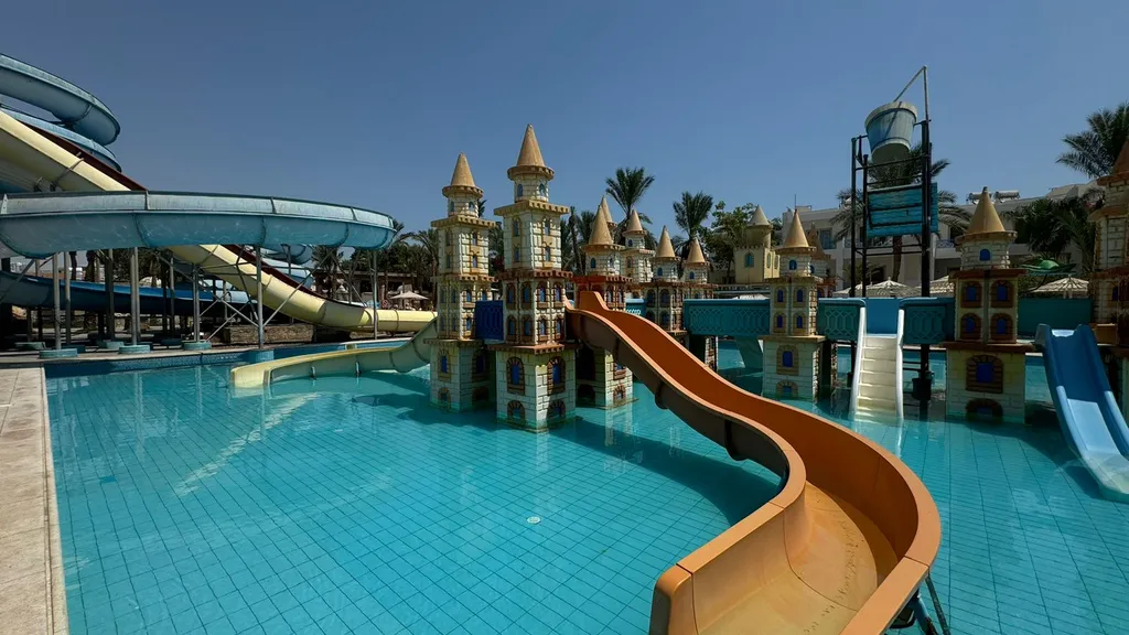 Уютная студия c аквапарком, морем, бассейном и всеми удобствами