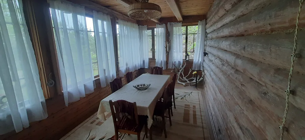 Хутор возле леса и озер