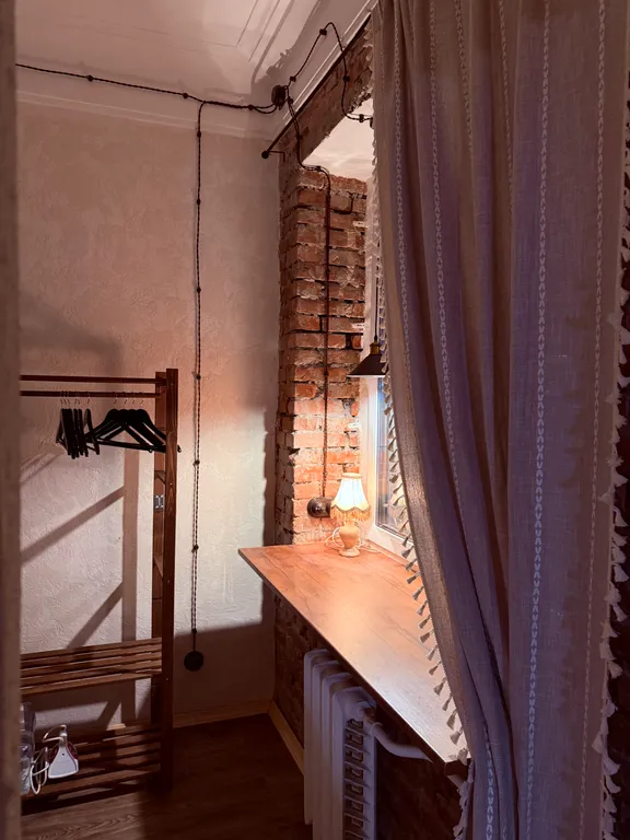 Новенькая ретро-лофт двушка в самом центре