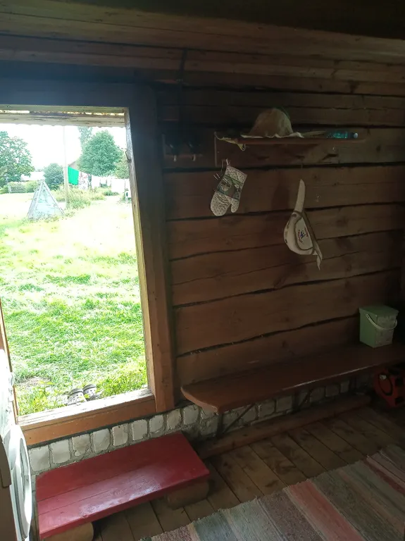 Самобытный деревенский дом на участке 42 сотки