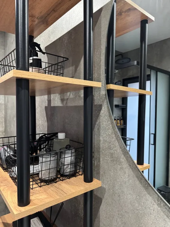 Новый стильный дом с купелью и сауной