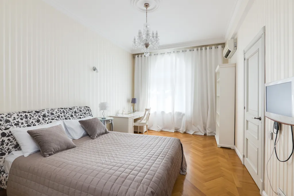 Квартира Великолепная светлая и просторная квартира в историческом доме — Москва