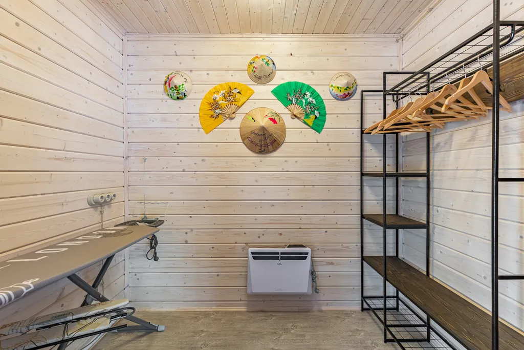 Частный дом с баней на дровах