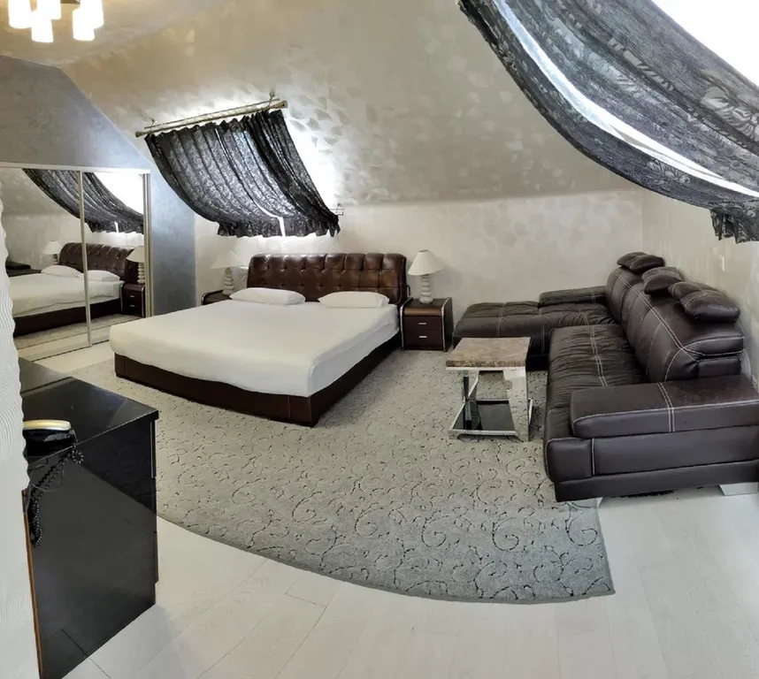Квартира Квартира Просторная студия с кухней — Сириус