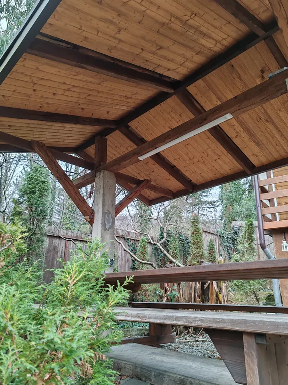 Коттедж Уютный дом в 300 метрах от моря для большой семьи или компании друзей — Нижняя Хобза