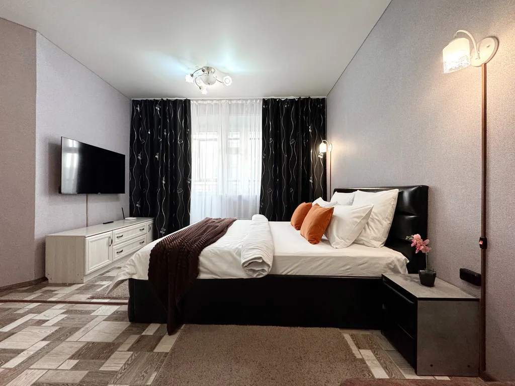 Квартира Квартира с новым современным ремонтом недалеко от ТРЦ Планета — Красноярск